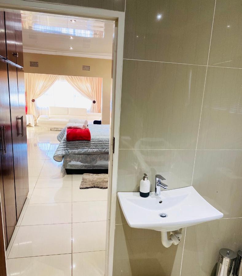 River Valley Guest House Butterworth Ngoại thất bức ảnh